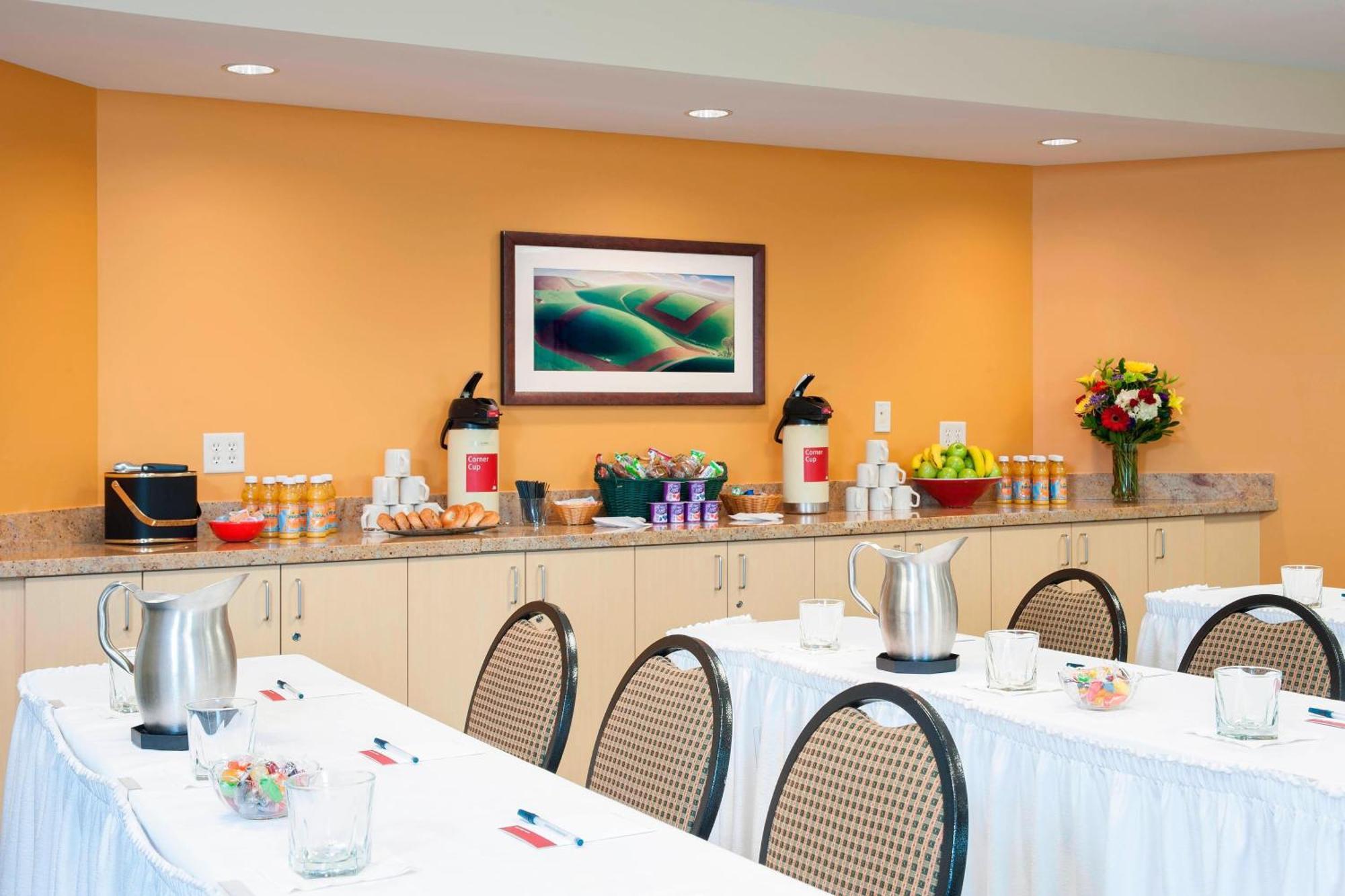 Towneplace Suites Des Moines Urbandale Johnston Ngoại thất bức ảnh
