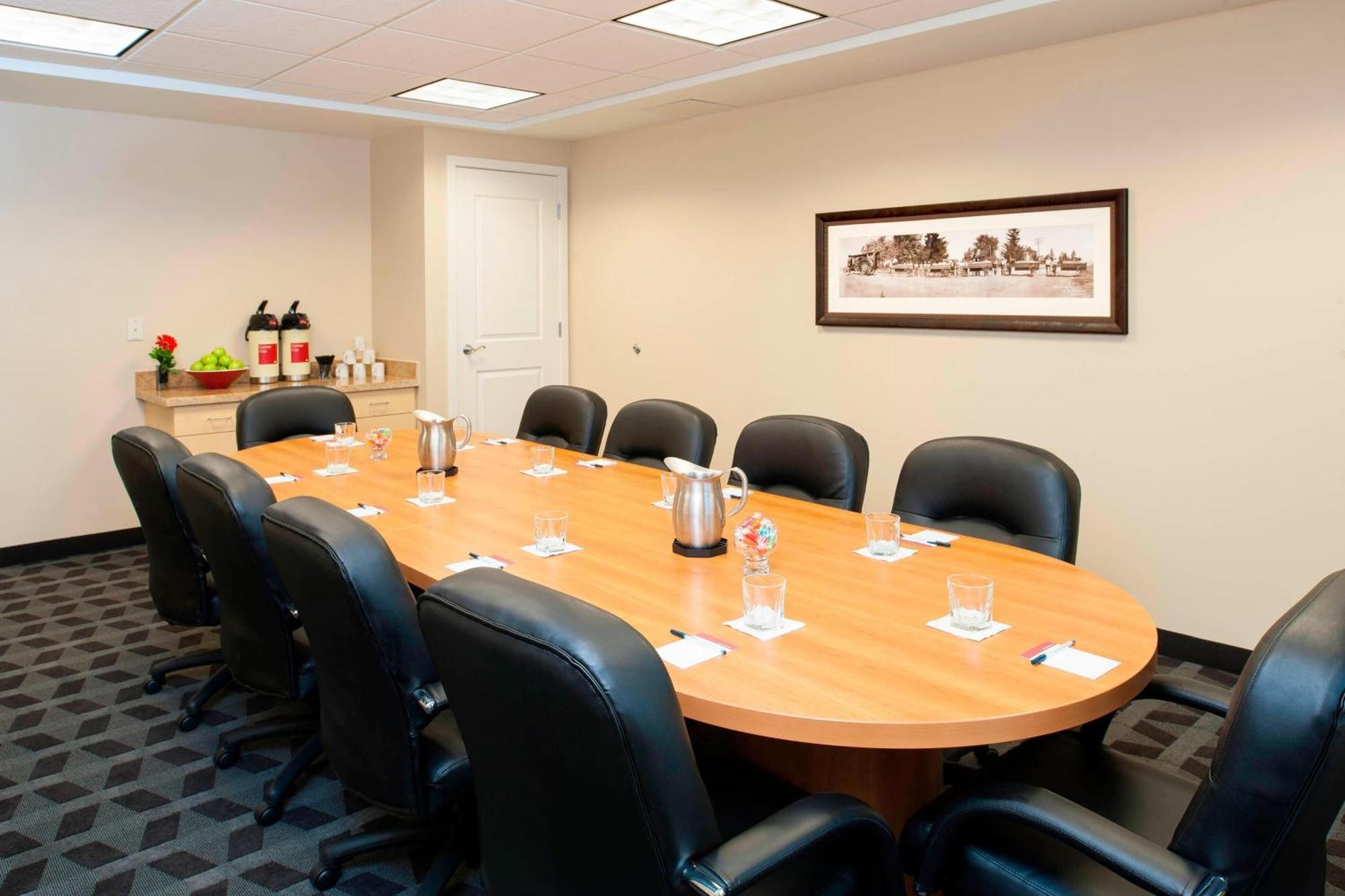 Towneplace Suites Des Moines Urbandale Johnston Ngoại thất bức ảnh