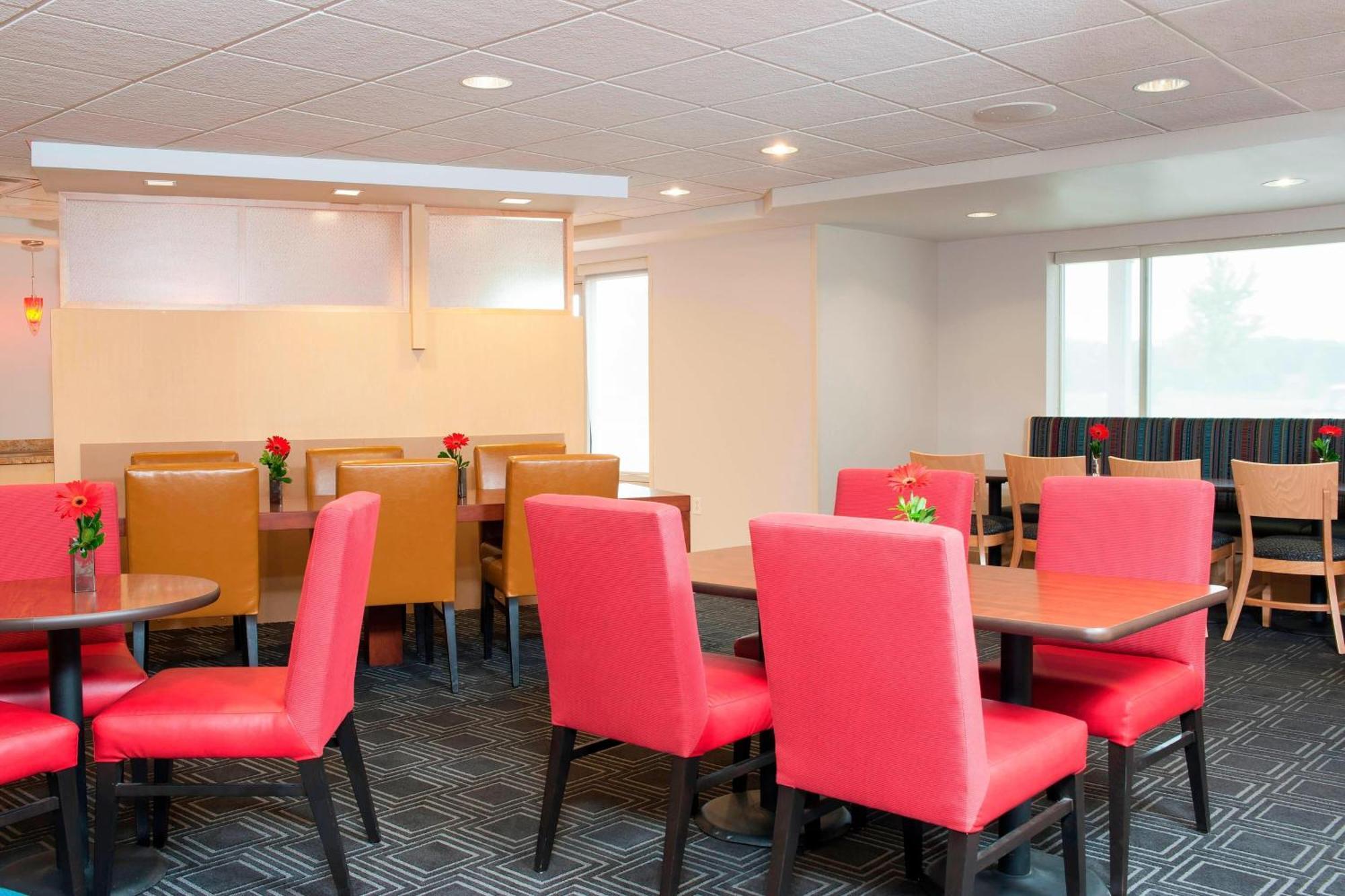 Towneplace Suites Des Moines Urbandale Johnston Ngoại thất bức ảnh