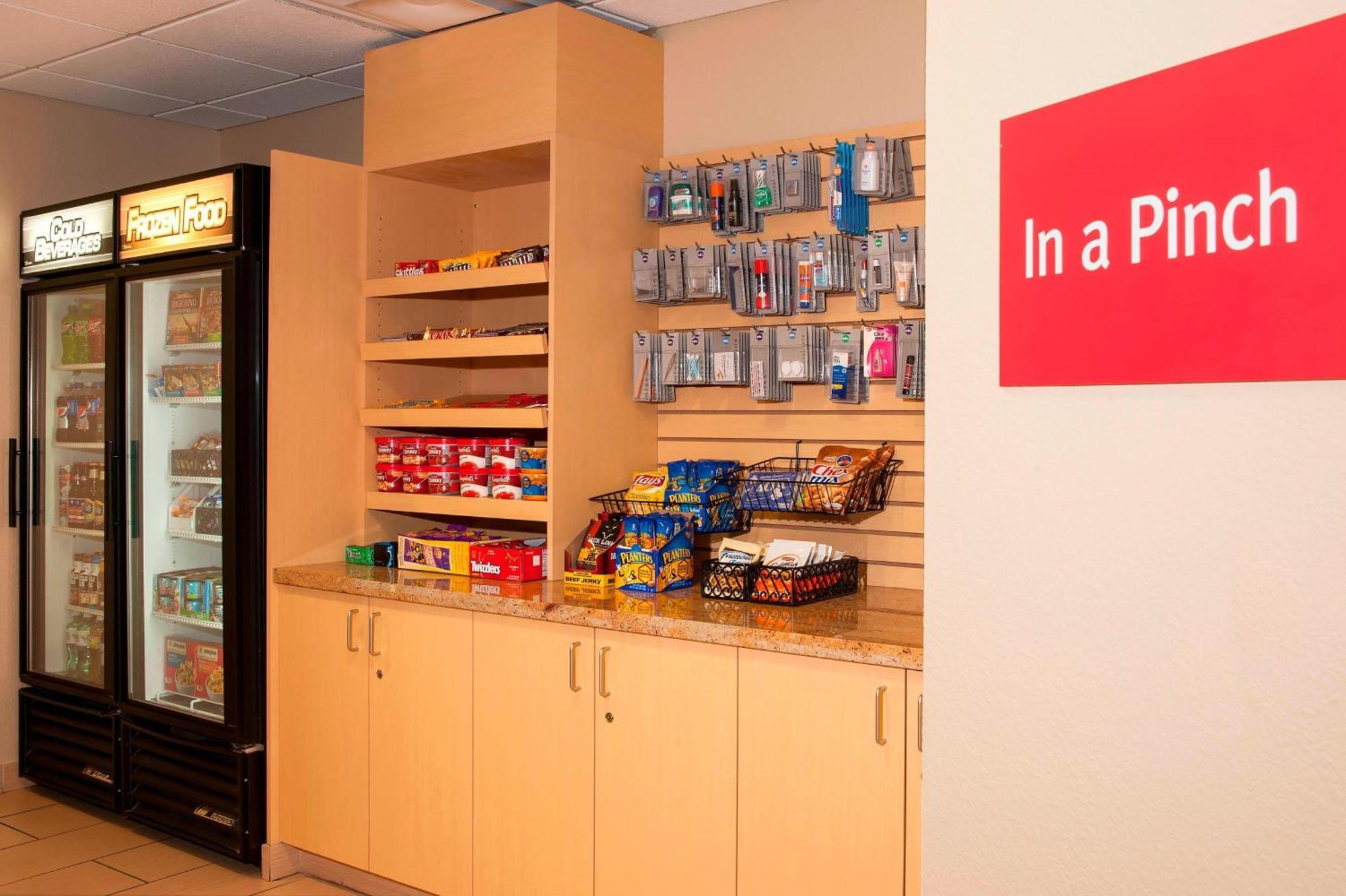 Towneplace Suites Des Moines Urbandale Johnston Ngoại thất bức ảnh