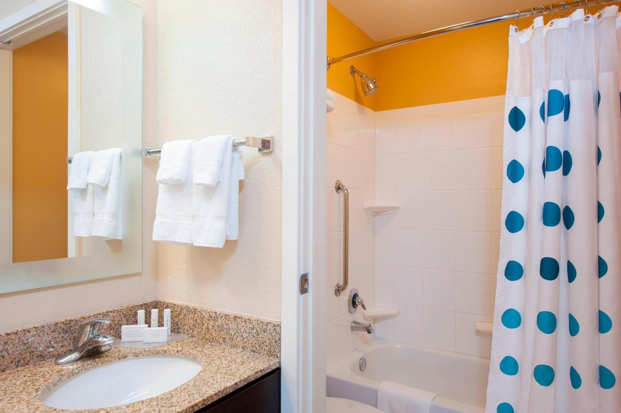 Towneplace Suites Des Moines Urbandale Johnston Ngoại thất bức ảnh